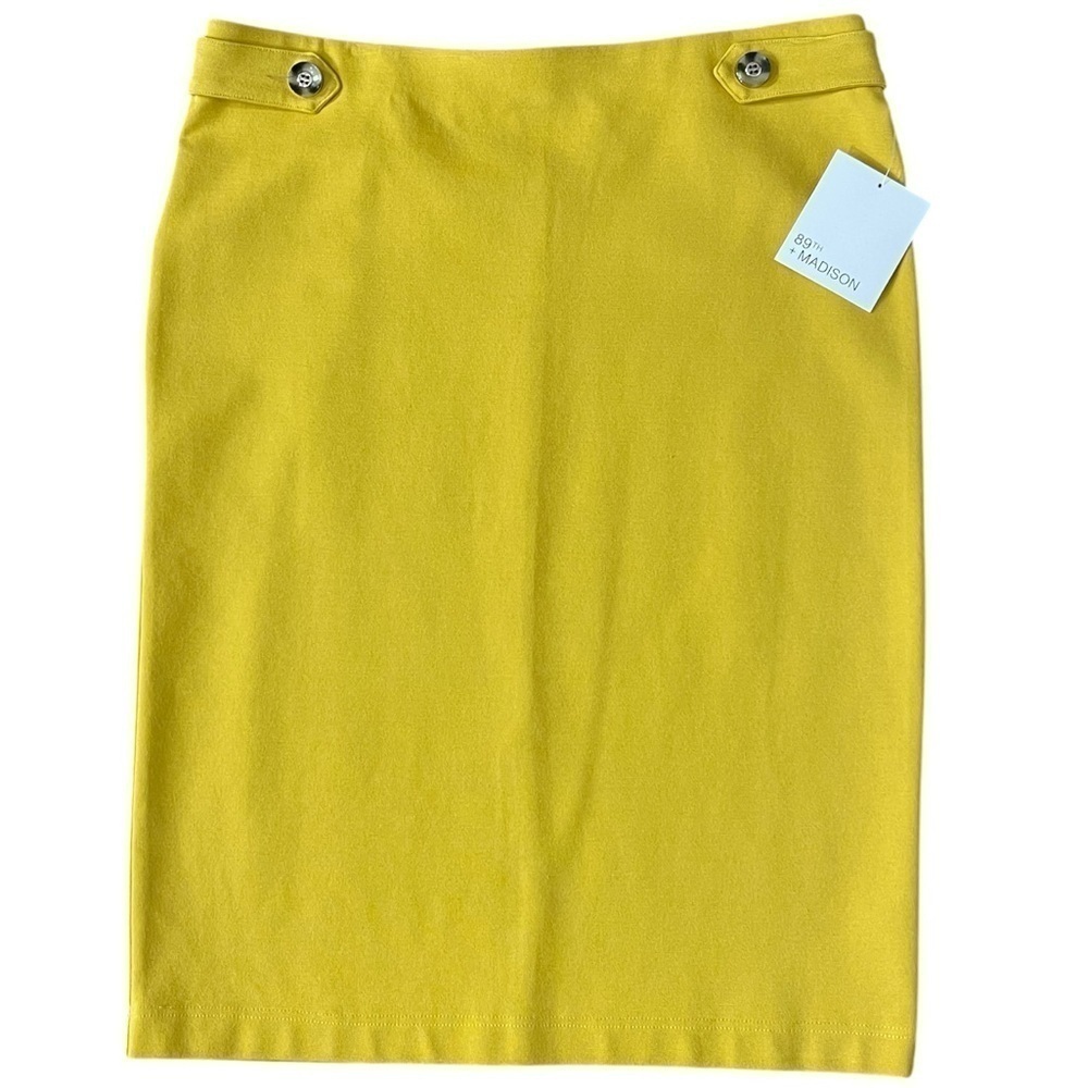 89th+Madison NWT Yellow Pencil Skirt with button detail. Size Womenls Medium